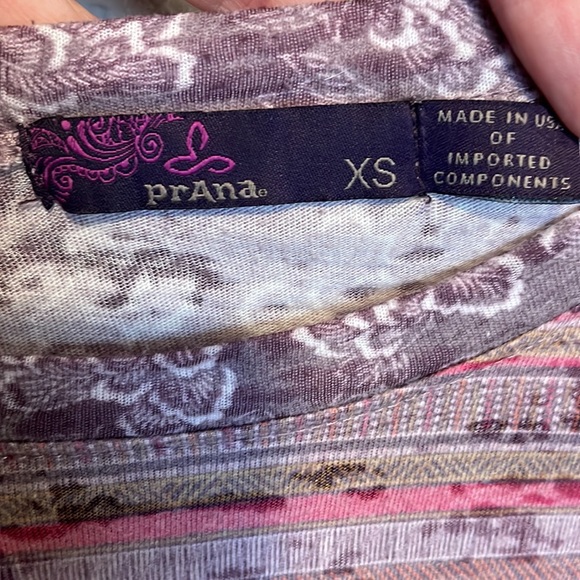 Prana lightweight/sheer long sleeve tee with boho purple print & embroidery xs - Picture 2 of 6